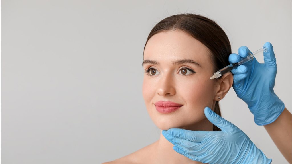 lady getting dermal fillers