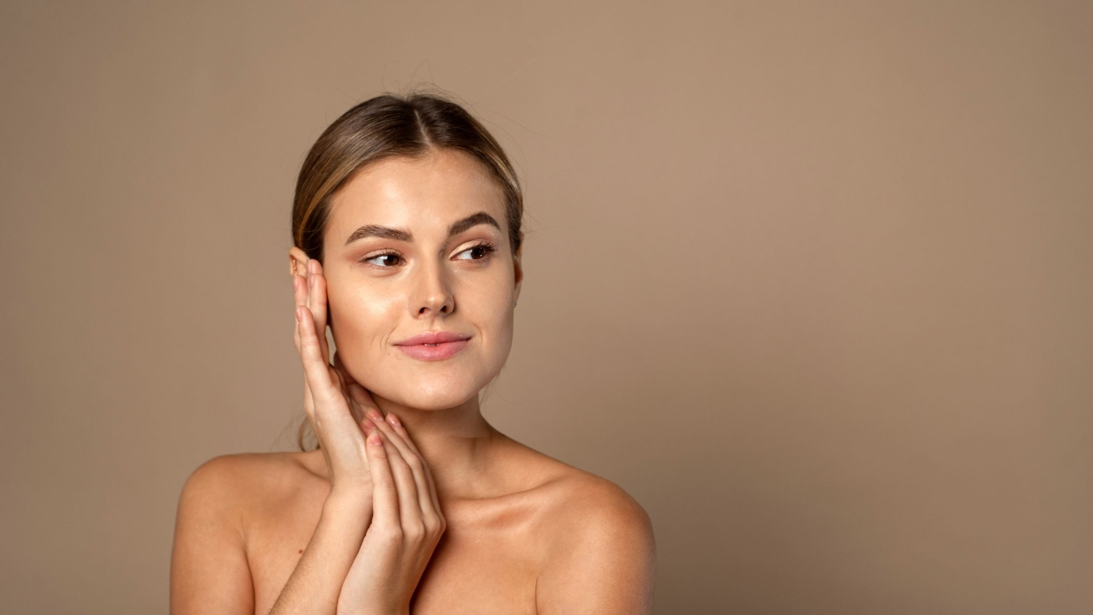 lady with fresh skin after getting profhilo skin treatment
